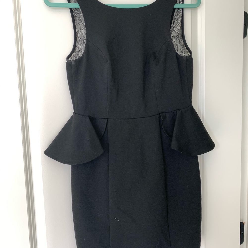 Black bodycon dress